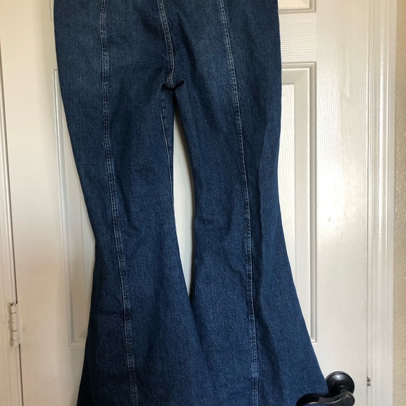 Forever 21 Indigo Flare Jeans - Picture 5 of 12